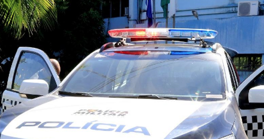 Discussão por bebida termina com jovem baleado no rosto e braço em boate de Cotriguaçu