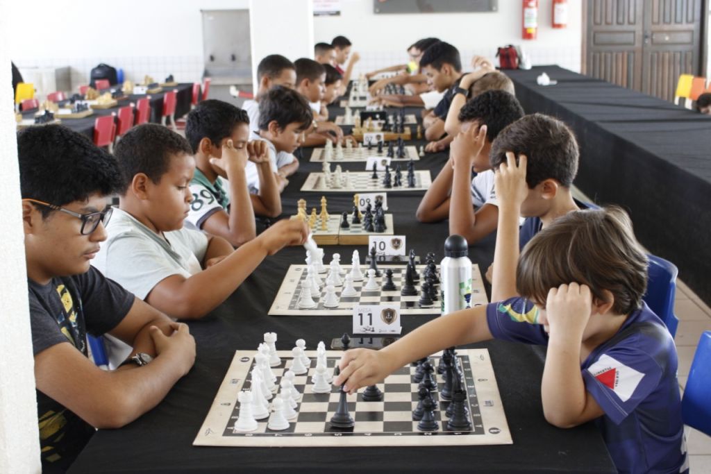 Equipe de Penha disputa o Campeonato Brasileiro de Xadrez Escolar - MZL10