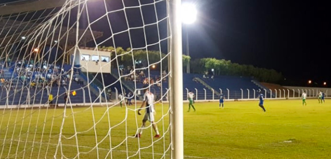 Cuiabá enfrenta Coritiba em jogo atrasado nesta terça-feira na Arena  Pantanal – Só Notícias