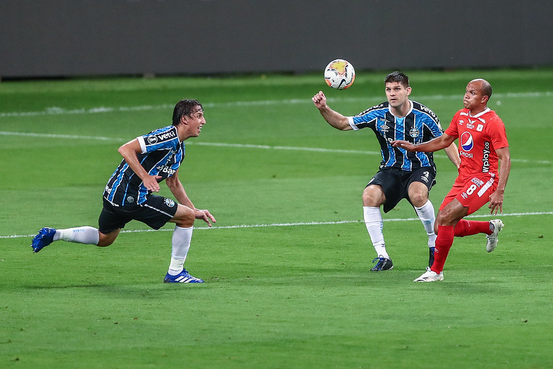 Grêmio empata com América de Cali e garante liderança de grupo na  Libertadores – Só Notícias