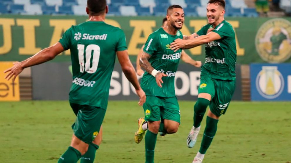 Quatro Que Estavam Com Covid Devem Jogar Hoje No Cuiaba Contra O Vitoria Pela Serie B So Noticias