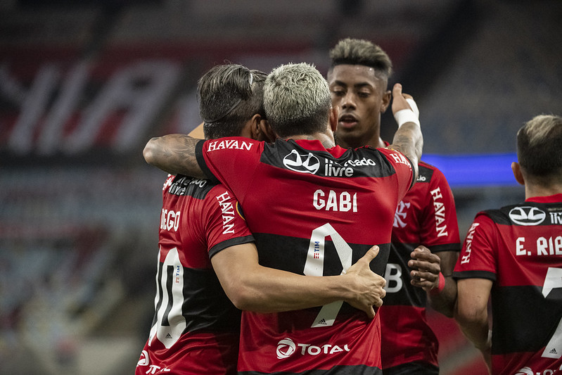Flamengo e São Paulo fazem primeiro jogo da final da Copa do