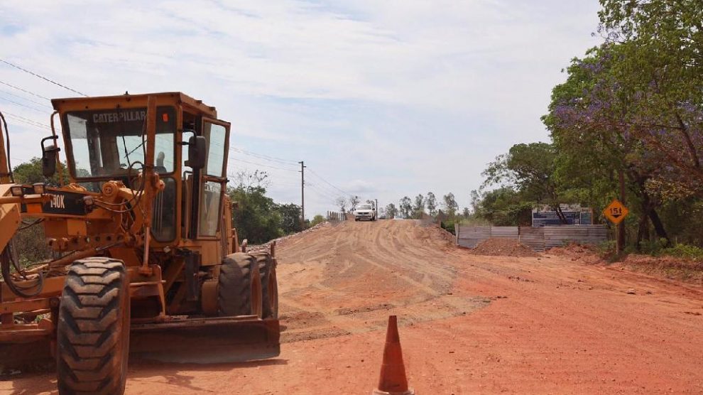 Voltar Recuperandos de Colniza realizam pavimentação das ruas da cidade ::  Agência da Notícia Mato Grosso