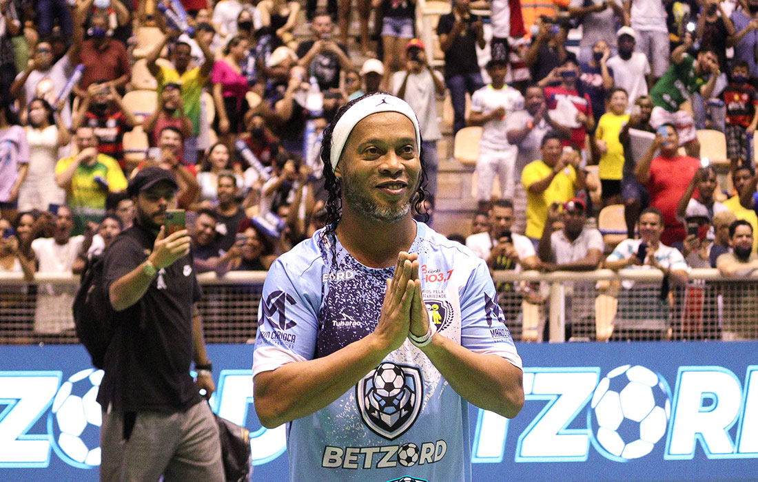 Equipe de Ronaldinho Gaúcho chega à final do torneio Games of Future