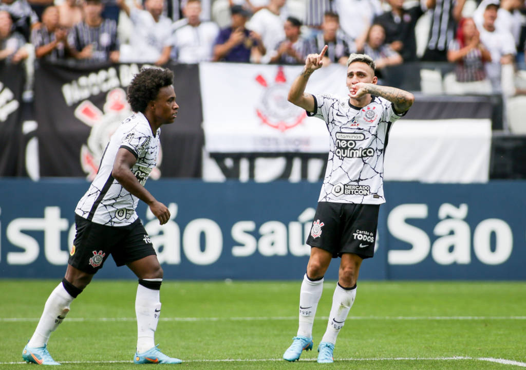 Corinthians volta à Neo Química Arena com empate.