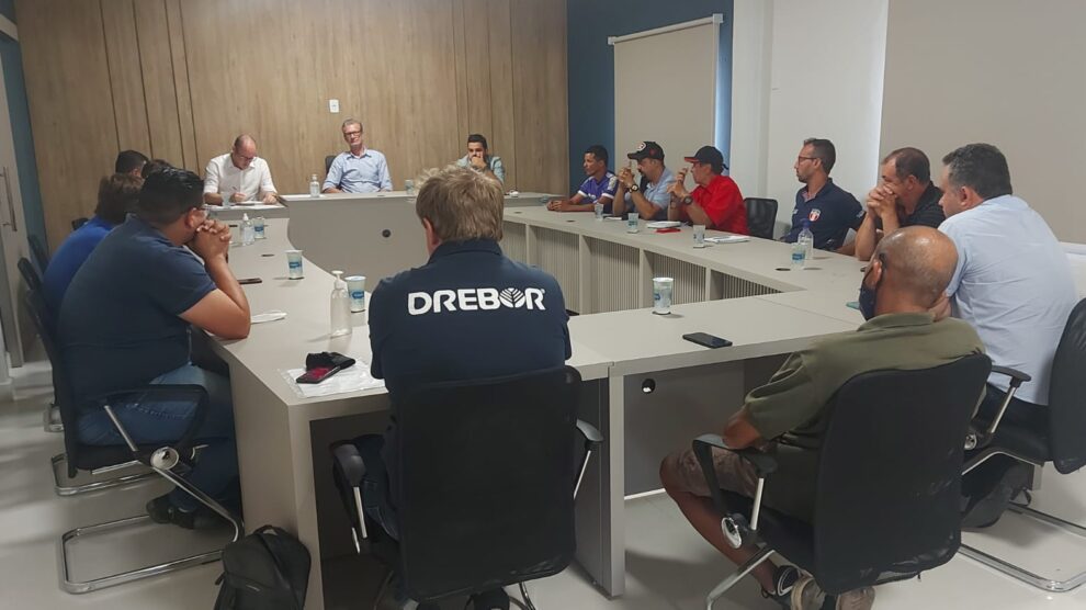 Federa&Atilde;&sect;&Atilde;&pound;o Mato-grossense convoca clubes para definir competi&Atilde;&sect;&Atilde;&pound;o que d&Atilde;&iexcl;  vagas na Copa do Brasil e S&Atilde;&copy;rie D &acirc; S&Atilde;&sup3; Not&Atilde;&shy;cias