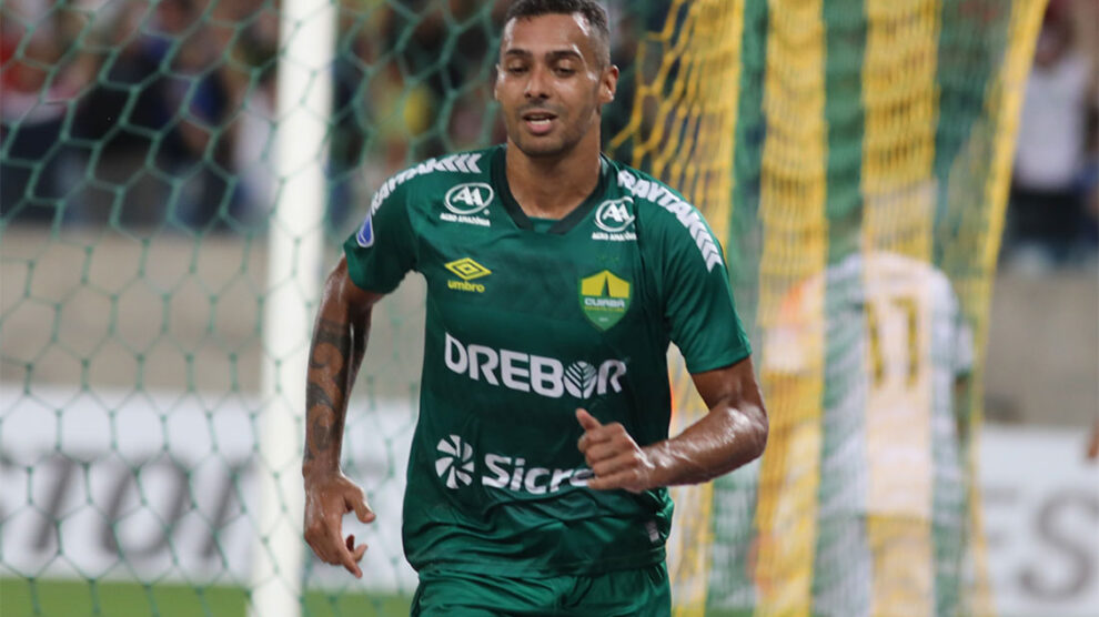 Cuiab&Atilde;&iexcl; confirma les&Atilde;&pound;o do centroavante Elton e anuncia retorno de Andr&Atilde;&copy;  contra S&Atilde;&pound;o Paulo &acirc; S&Atilde;&sup3; Not&Atilde;&shy;cias