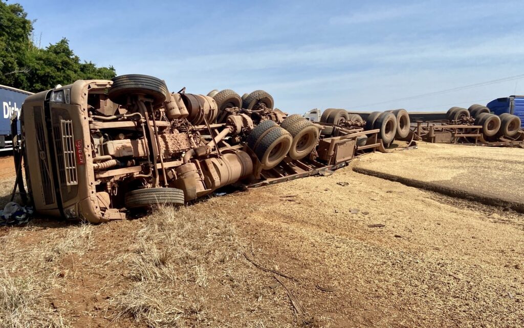 Inspetor diz que causa do acidente com &ocirc;nibus e carreta entre Sinop-Sorriso com 11 mortes &eacute; investigada