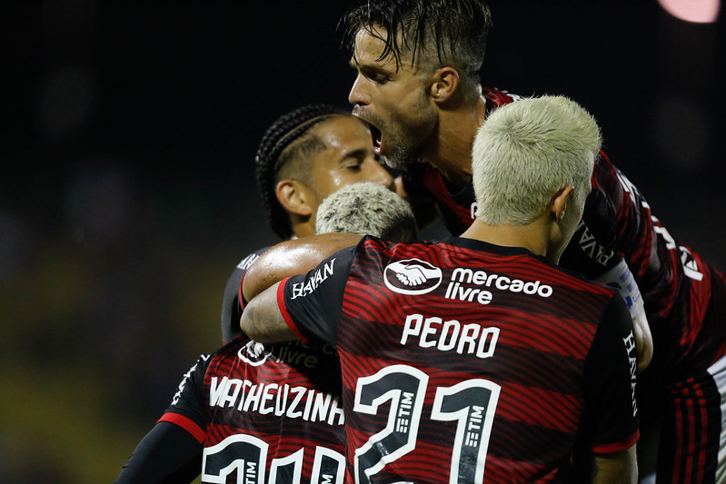 Flamengo consegue vitória no jogo com o Goiás - Fim de Jogo