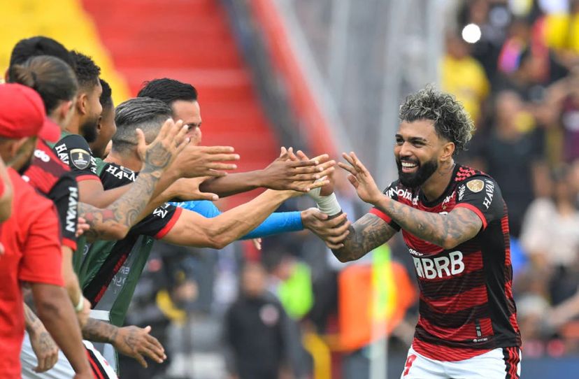 Flamengo divulga lista com 31 jogadores relacionados para o Mundial de  Clubes, flamengo