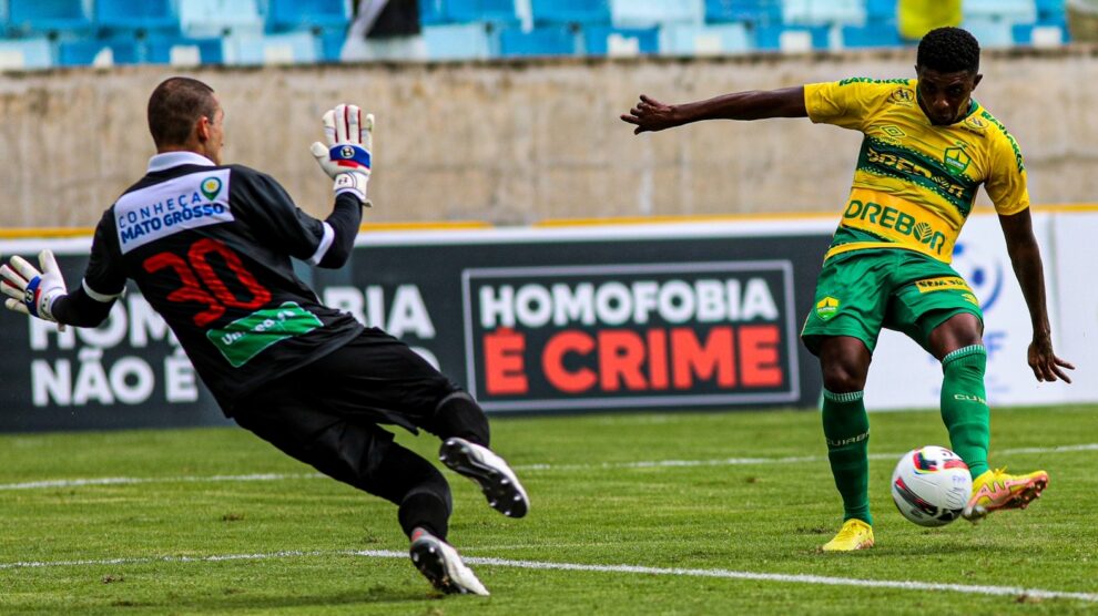 Cuiab&Atilde;&iexcl; estreia no campeonato Mato-grossense com goleada de 4 a 1 sobre o  Mixto &acirc; S&Atilde;&sup3; Not&Atilde;&shy;cias