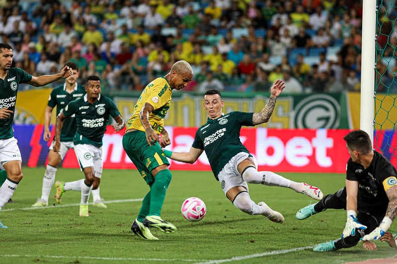 Vasco vence o Cuiabá na Arena Pantanal pelo Brasileirão