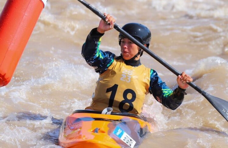 Atleta de Mato Grosso marca mejor tiempo y se clasifica a semifinales de canotaje en los Juegos Panamericanos de Chile – Só Notícias