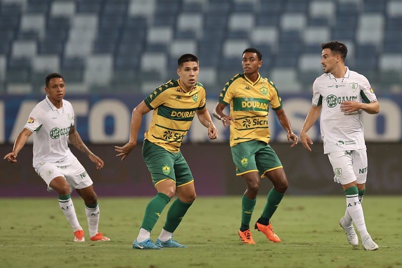 Cuiab&aacute; vence Am&eacute;rica-MG por 3 a 1 e segue na briga por G4 da S&eacute;rie B | S&oacute;  Not&iacute;cias