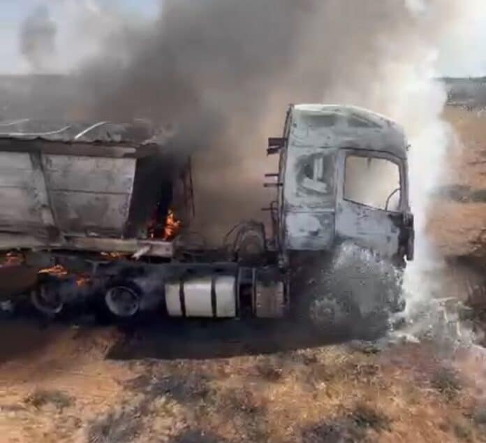 Identificado motorista que morreu após carreta tocar em fiação e pegar fogo no Nortão | Só Notícias