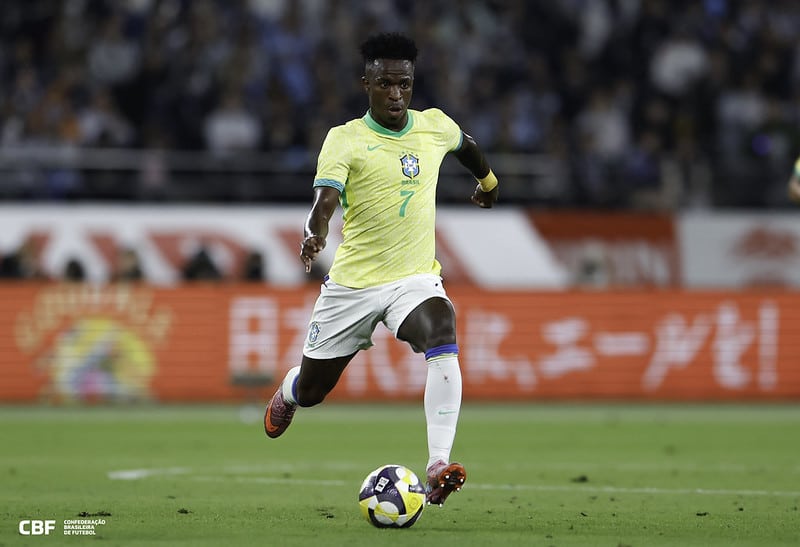 Brasil vence Escócia e avança como líder na Copa