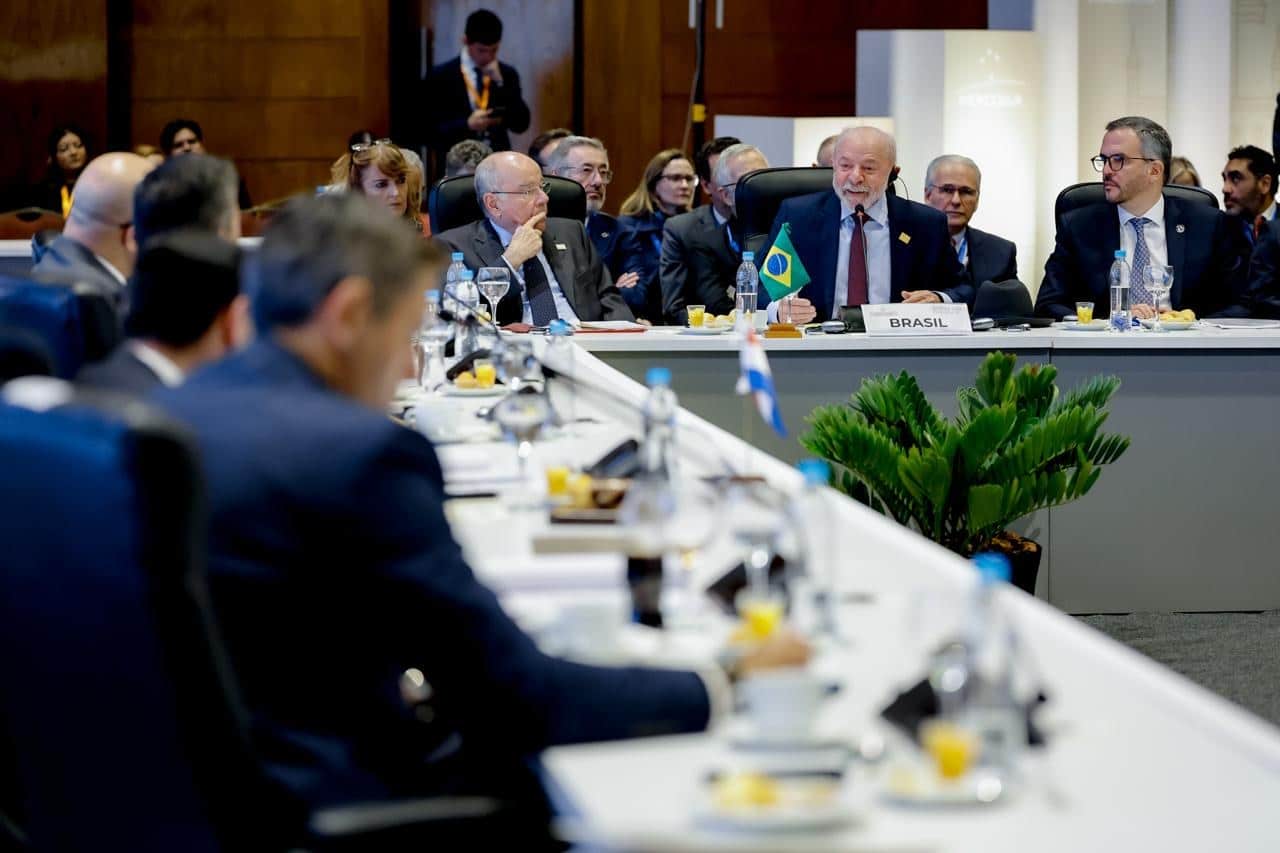 Brasil e Paraguai avançam em projeto de hidrovia estratégica