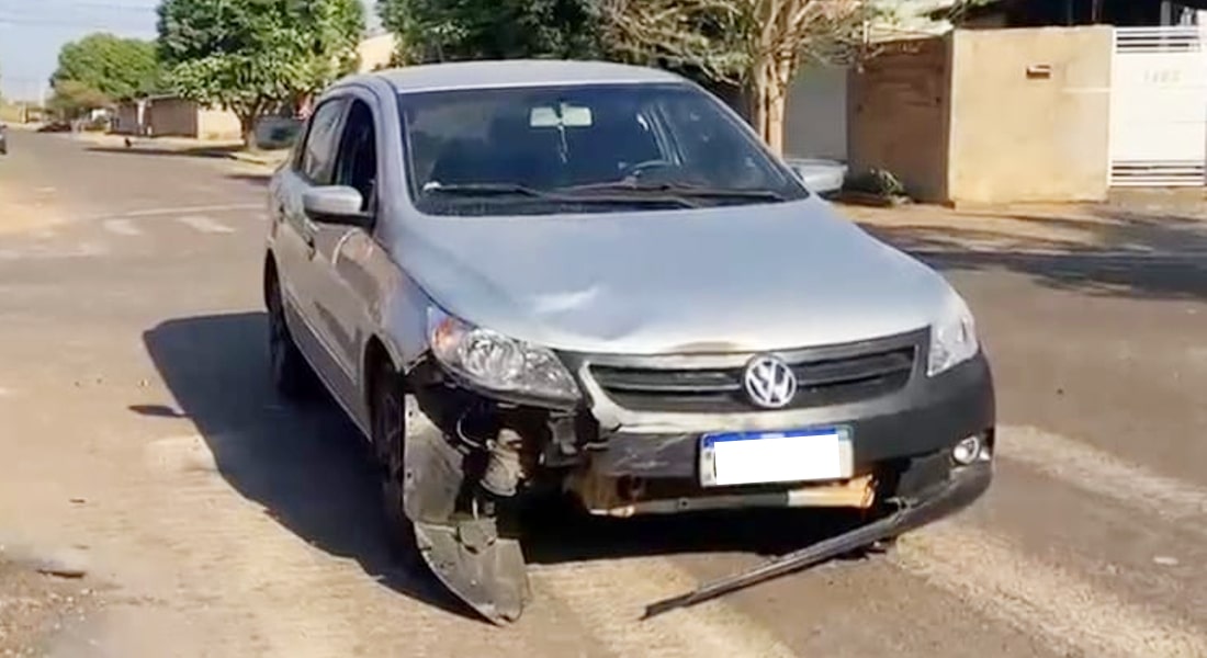 Colisão entre carro e moto deixa mulher ferida em Sinop, MT