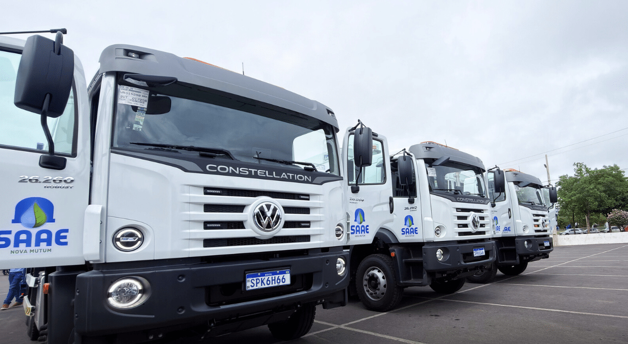 Nova Mutum recebe três caminhões para coleta de lixo com investimento de R$ 3 milhões